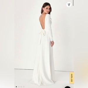 NWT Lulus white iconic love story bridal gown in white (L)